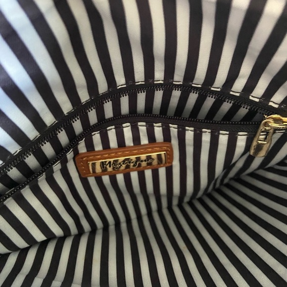 Miztique Crossbody Large Bag Saddle Brown Color. Vegan Leather Striped Interior - Picture 9 of 15